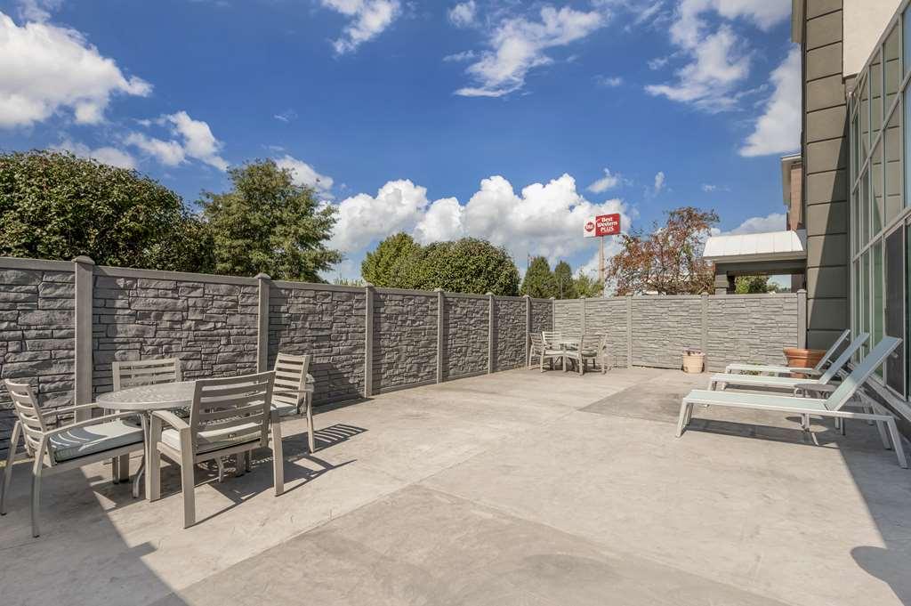 Best Western Plus Lafayette Hotel University Area Facilidades foto