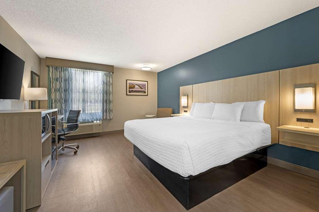 Best Western Plus Lafayette Hotel University Area Habitación foto