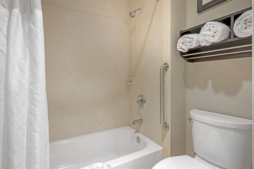 Best Western Plus Lafayette Hotel University Area Habitación foto